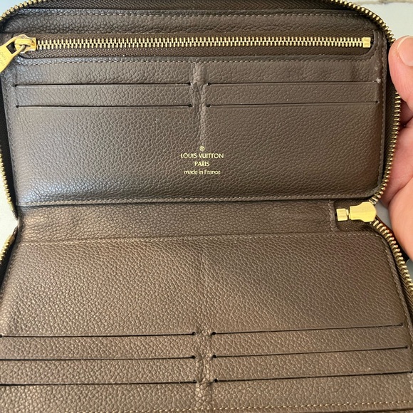 Louis Vuitton Empreinte Zippy Wallet - Picture 7 of 7